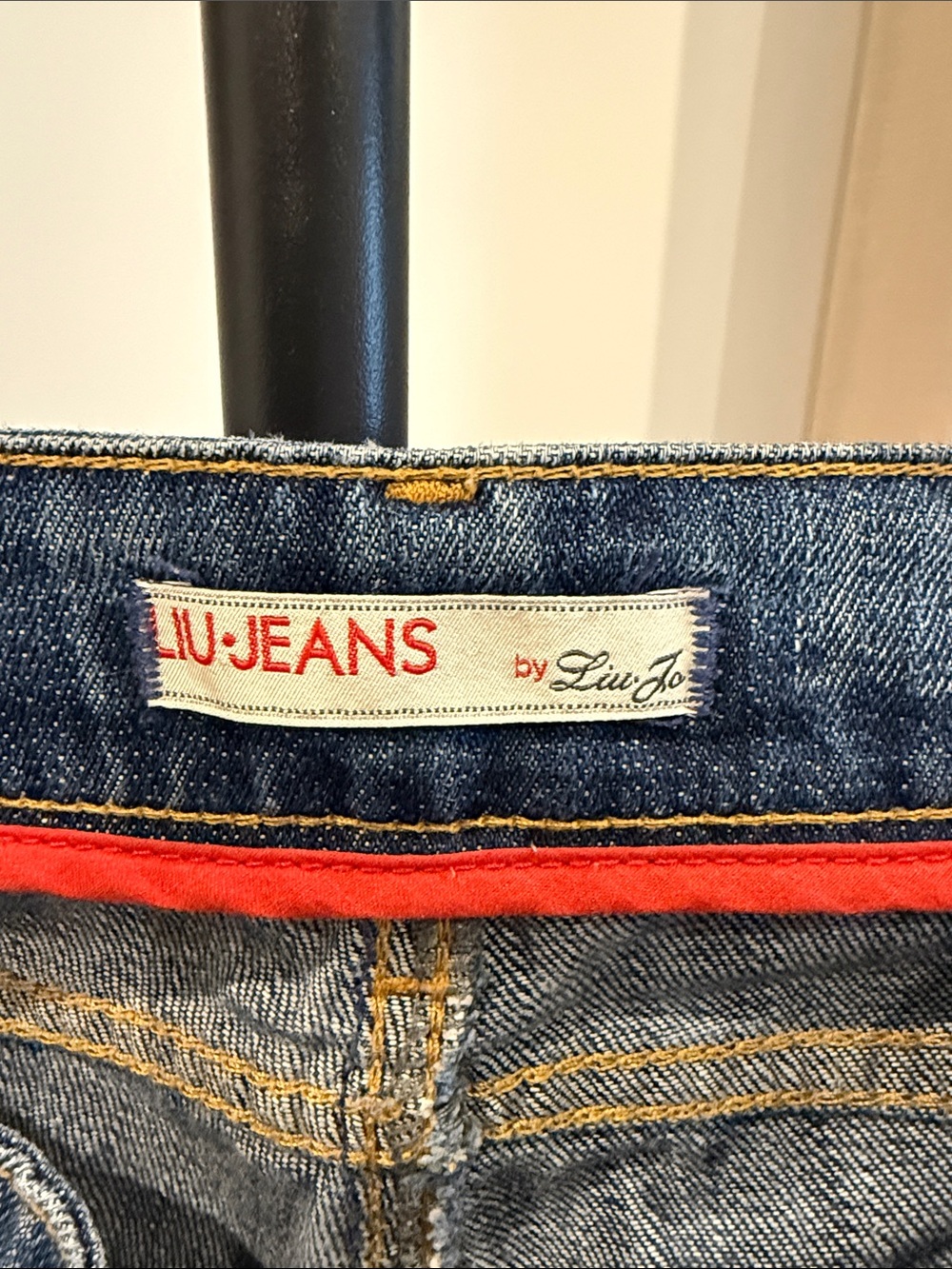 Liu Jo Women's Straight-Leg Jeans in Dark Blue Denim - Picture 2 of 9